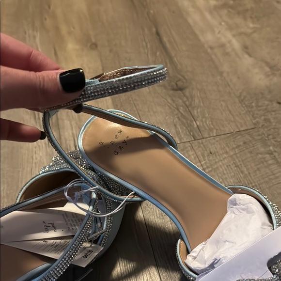 Blue Women's Shoes with Bow Detail - Picture 5 of 5